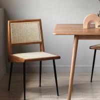 ราคา HOMETOWN เก้าอี้ไม้บุหวาย ขาโต๊ะเป็นเหล็ก สีธรรมชาติ สีธรรมชาติ ขนาด 43*54*82 (10760325)