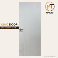 ราคา Mature Door ประตูยูพีวีซี UPVC ประตูห้องน้ำ ประตูห้อง ประตูภายใน 003 ขาวลายไม้ 70x200x3.5 ซม. ภายใน (10983485)