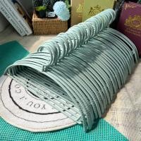 ราคา HOME ไม้แขวนเสื้อพลาสติกกันลื่น ยกลัง 50 ชิ้น ไม้แขวนเสื้อ ไม้แขวนพลาสติกกันลื่น สไตล์มินิมอล สีพาสเทล #โค้งX10 เขียวพาสX10(P217X10) (11010315)