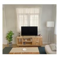 ราคา BAAN FURNITURE ตู้วางทีวีไม้ยางพารา รุ่นออสติน สีธรรมชาติ ขนาด 40x120x60 ซม. (12030886)