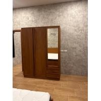 ราคา MB Teak ตู้เสื้อผ้าไม้สัก รุ่น mbSKU-00393 สีสักทอง ขนาด 60x150x200 cm. (12173023)