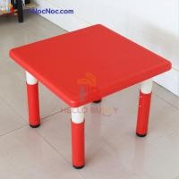 ราคา Hello Buddy โต๊ะเรียนหนังสือ โต๊ะเด็กอนุบาล โต๊ะทำการบ้านเด็ก พร้อมเก้าอี้ โต๊ะนักเรียน 60x60 ซม. โต๊ะสีแดง (12176922)