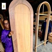 ราคา NCR 1988 ชุดบานประตูโค้งลายทึบร่องพร้อมวงกบโค้ง กว้าง 80,100 สูง 200 ขอบ 5"ไ 80x200 (12186904)