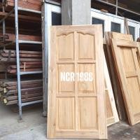 ราคา NCR1988 หน้าต่างไม้สักอบ ขอบ 4 นิ้ว ลายทึบดอกจิก 1หน้า กว้าง 50,60 ซม. สูง 100,110,120 ซม.เ 60x110 cm. (12264493)