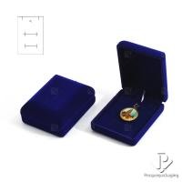 ราคา กล่องกำมะหยี่สำหรับใส่สร้อย ต่างหู จี้ และ แหวน กล่องใส่สร้อย ภายในสามารถยกออกได้ 28F สีน้ำเงิน/น้ำเงิน (12320156)