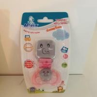 ราคา Famedจุกนมหลอก BPA FREE พร้อมสายคล้อง Attoon หัวแบน และหัวกลมไม่มีสายคล้อง หัวแบน+สาย.สีชมพู (12338784)