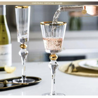 ราคา Dining Vaisselle - แก้วไวน์ขอบทอง Chateau Crystal Wine glass หรูหรารังสรรค์บรรยากาศสุดโรแมนติก ขนาดDia9*H25cm 380ml Size: W9*H25cm (12322816)