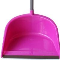 ราคา DINO BRAND ที่ตักขยะพลาสติกมีที่ล็อคไม้กวาด หน้ากว้าง ด้ามจับกระชับมือ มียางกันช่วยให้ตักฝุ่นได้ดีขึ้น สีชมพู (12407509)