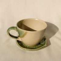 ราคา araya clay & craft ชุดแก้วเซรามิคกาแฟพร้อมถาดรองลายใบไม้ (12364440)