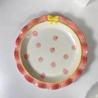 ราคา Dish.is.ceramics จานกุหลาบ จานดอกไม้ จานวินเทจ ลายดอกกุหลาบนูน จานลายจุดโบว์ จานสีชมพู ขนาด8นิ้ว จานลายจุดโบว์8นิ้ว (12376001)