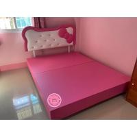 ราคา Chutikan เตียงนอน เตียงดีไซน์สวยหรู : 3.5 ฟุต สีชมพู (10892743)