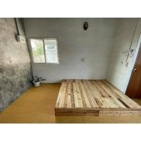 ราคา sakulrat48 เตียงไม้พาเลท สไตล์ 4 ฟุต 3.5 ฟุต ไม่มีหัวเตียง (10880704)