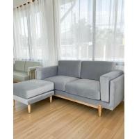 ราคา Casa.grandy โซฟาผ้ากำมะหยี่โครงสร้างไม้ยางพาราพร้อมสตูล Loaf Sofa Set เทา velvet 200 (10884781)