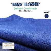 ราคา Terry Blanket ผ้าห่มขนหนู ห่มอุ่น พกพาสะดวก ขนาดเล็ก 95x145cm ผ้าห่มสีพื้น สไตล์มินิมอล Navy / กรม (12090430)