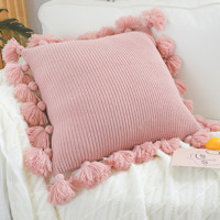 ราคา DDbedroom ปลอกหมอนอิงลายดอกไม้ และเรขาคณิต ขนาด 45x45 ซม. รุ่น CL-04,05,09,10-16,24-25 (ไม่รวมไส้หมอน) 45x45 ซม. CL-12 (12434313)