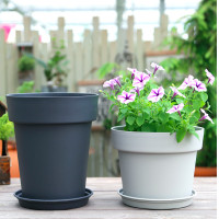 ราคา Holm Furniture กระถางต้นไม้พลาสติกทรงสวย สไตล์ minimal PLANT104 ทรงสูง เทาเข้ม (10265631)