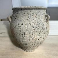 ราคา Lanna Pottery Flowerpotกระถางดินเผาทรงโอ่งวินเทจ มีหู 3 หู ขนาด 42 x 48 cm. สีขาวเก่า (12478975)