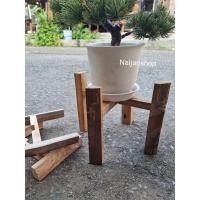 ราคา Naijanshop ขาวางกระถางต้นไม้ ไม้สักธรรมชาติ ขนาด 6 นิ้วและ ขนาด 8 นิ้ว 8 นิ้ว (12565276)