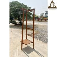 ราคา PF_Phrae | ราวแขวนผ้าMinimal ราวแขวนผ้าไม้สัก ทำสีเนื้อไม้ ขนาด50สูง165ซม. (12636849)