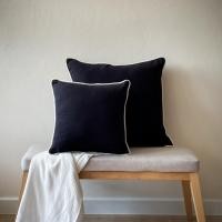 ราคา Solstice Home ปลอกหมอนอิง กุ๊นขอบ สีพื้น ผ้าฝ้ายสไตล์ญี่ปุ่น - สไตล์ มินิมอล ทำจากผ้าฝ้ายแท้ 100% ดำ กุ๊น ครีม,50x50 ซม. / 20x20" (12097856)