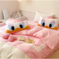 ราคา bunny แถมต๊กตา ชุดเครื่องนอน ผ้าปูที่นอน ผ้าไหม coolingtech ลายการ์ตูน #1000 Daisy Duck 6 ฟุต (12534359)