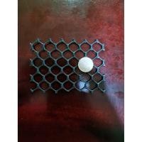 ราคา CP KASET ตาข่ายพลาสติก รั้วพลาสติก *ยกม้วน* ตาข่ายพีวีซี ตะแกรงพลาสติก ตาข่ายไก่ สูง90ซม. ยาว30เมตร(ยกม้วน) 12มม. ดำ (10780953)