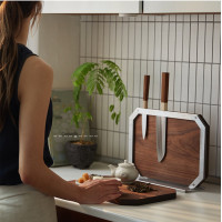 ราคา MM SHOP เขียง ที่วางเขียงไม้มะเกลือ มีช่องสำหรับเก็บมีด ฐานสแตนเลส 1 เขียง (12521324)