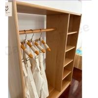 ราคา Carpenter Bee Kids ตู้เสื้อผ้าไม้เด็ก แนวมอนเตสซอรี่ Wooden Kid Closet Wardrobes kids size furniture 10 Hanger ไม้แขวน,Beech wood (12675381)