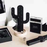 ราคา Moreover Cactus ที่แขวนเครื่องประดับ สร้อย ตุ้มหู แหวน กระบองเพชร ขาว ดำ earring jewelry ring necklace black white ดำ (10469255)