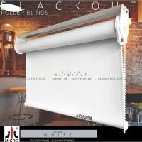 ราคา RVSL3101 สี White ม่านม้วนรุ่นมาตราฐานทึบแสง กันความร้อน กันน้ำ กันฝุ่นละอองง อุปกรณ์สีขาว 60x140 cm. (10819232)