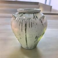 ราคา Lanna Pottery Vase แจกันโอ่งดินเผาทรงไหมีหู 4 หู สีขาวเก่า ขนาด 30 x 32 cm สีเขียวเข้ม (12478851)