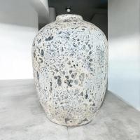 ราคา Lanna Pottery Vaseแจกันดินเผาทรงตรงปากตัดเล็ก สีขาวเก่า ขนาด 25 x 34 cm. Normal (12478915)