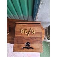ราคา Naijanshop ตู้ไปรษณีย์ใหญ่ ตู้จดหมาย ตู้จม ตู้ไปรษณีย์ไม้สัก ขนาด 8x25x32 ซม. ฉลุดอกไม้ใส่เลข1-3 (12565349)