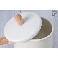 ราคา PT ware หม้อ หม้อด้ามเคลือบอินาเมล หม้อเคลือบ หม้อด้าม ตรานกเพนกวิน ขนาด 1.5ลิตร สีวานิลลา (Vanilla) มีฝาปิด (12698815)