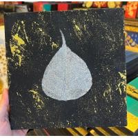 ราคา POTONG SHOP ภาพวาดมงคล ใบโพธิ์ 20x20 ดำ(ใบเงิน) (12329181)