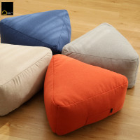 ราคา RENITA HOME | เบาะนั่งทรงสามเหลี่ยม ONIGIRI POUF น้องข้าวปั้น Indigo (12711880)