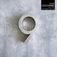 ราคา Designfac ป้ายเลขที่บ้านตัวเลขสแตนเลส เลข 0-9/M. ม. สูง15cm นูน2.5cm ทนแดดทนฝน สไตล์โมเดิร์นลอฟท์ สีเงินด้านแฮลาย เลข 9 -15cm (10373913)