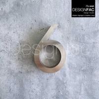 ราคา Designfac ป้ายเลขที่บ้านตัวเลขสแตนเลส เลข 0-9/M. ม. สูง15cm นูน2.5cm ทนแดดทนฝน สไตล์โมเดิร์นลอฟท์ เลข 6 -15cm สีเงินด้านแฮลาย (10373910)