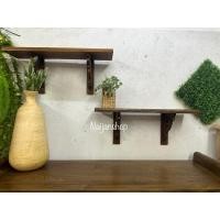 ราคา Naijanshop หิ้งพระ วางพระ วางโชว์ โชว์สินค้า ทำจากไม้สัก ติดผนัง ขนาด 125x50x20 ซม. normal (12565169)