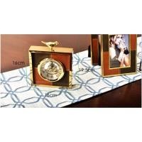 ราคา CT085C018 INTERY นาฬิกาหรูตั้งโต๊ะ นาฬิกาตั้ง โต๊ะ นาฬิกาแต่งห้อง นาฬิกาฮวงจุ้ย นาฬิกาสีทองตั้งโต๊ะ European-style table 07พื้นหนังสีน้ำตาล (10592446)
