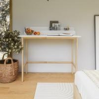 ราคา Wardrobe Decor โต๊ะทำงาน KC-PLAY รุ่น CANVAS สีขาว-ลินเบิร์ก (100x50x90 cm.) แบรนด์ KONCEPT FURNITURE (12195980)