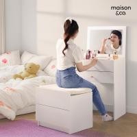 ราคา SB Design Square โต๊ะเครื่องแป้งแบบนั่ง พร้อมเก้าอี้ในตัว รุ่น MIRA สีขาว (60x45x80 ซม.) แบรนด์ MAISON&CO. (12728506)