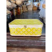 ราคา บ้านรักษ์สาน กล่อง ใส่ของขวัญ ขนม ผลไม้ ใส่เครื่องสังฆทาน กล่องอเนกประสงค์ มีตัวล็อกเกี่ยวปิด เหลือง/ L (12737629)