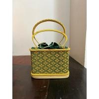 ราคา บ้านรักษ์สาน กระเป๋า ถือออกงาน กระเป๋าชุดไทย ลายพระราชทาน เกรดพรี่เมี่ยม เนื้อละเอียดคัดพิเศษ สวย ทน แข็งแรง แบบ 13 (12737775)