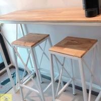 ราคา 99HomeStore ชุด BarSet โต๊ะบาร์ + สตูล 2ตัว ขาว/ท๊อบสีไม้,ก40*ย120*ส100 (12431596)
