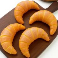 ราคา Mini croissant ขนมปังครัวซอง ครัวซองเล็ก นุ่มนิ่ม กลิ่นหอม ตกแต่งลงตัว สินค้าพร้อมส่ง (12801854)