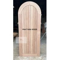 ราคา Phattara Wood ชุดประตูโค้งไม้เนื้อแข็ง ทึบ ลูกฟักตั้ง + วงกบไม่เนื้อแข็งโค้ง 2"x4" 100cm x 200cm (12808998)