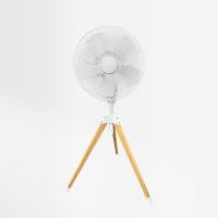 ราคา MIRA พัดลมอุตสาหกรรมตั้งพื้น 3 ขา 18 นิ้ว รุ่น M-185 ขาไม้ สีขาว (WH) (12678184)