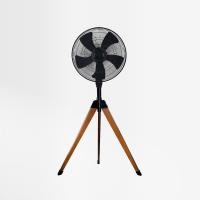 ราคา MIRA พัดลมอุตสาหกรรมตั้งพื้น 3 ขา 18 นิ้ว รุ่น M-185 ขาไม้ สีดำ (BK) (12678190)