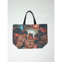 ราคา era-won กระเป๋าผ้าแคนวาส มีซิปกลาง JUMBO TOTE BAG สีดำ สกรีน STANGER THINGS (E25UASA3500BB00)